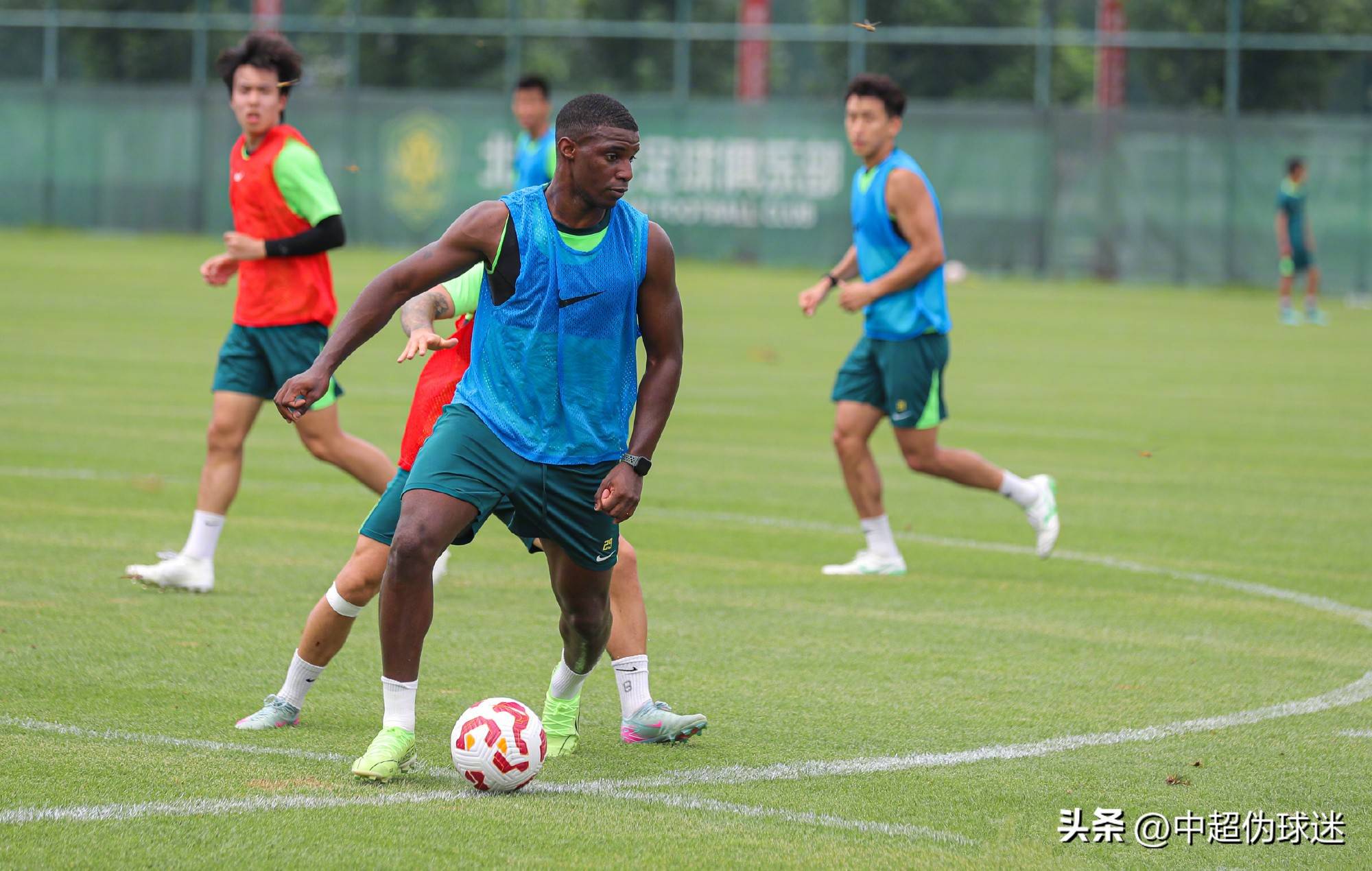 球员们为即 球员们为即