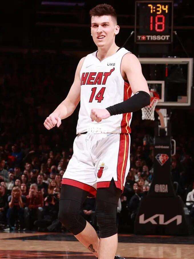 对他的未来 对他的未来