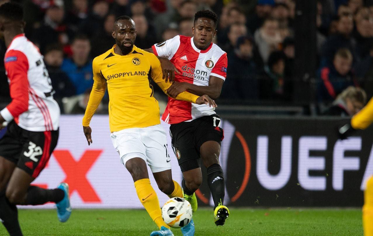 前锋张玉宁 前锋张玉宁