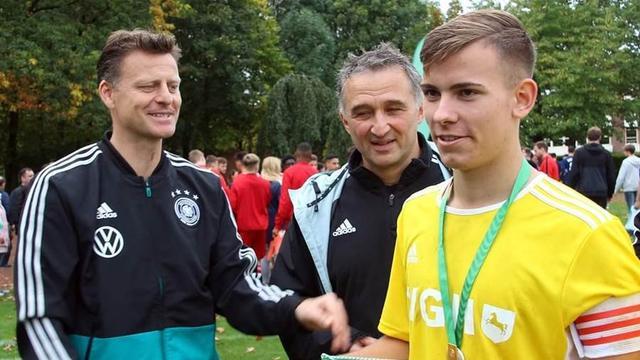 在竞技屡屡 在竞技屡屡