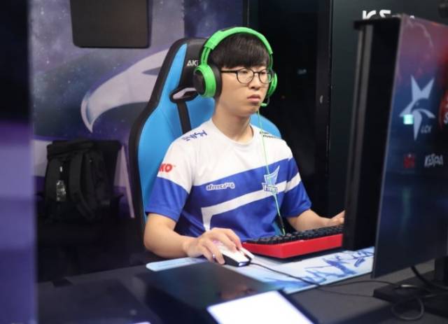 是在赛场上 是在赛场上