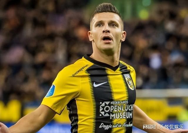 争夺最高荣 争夺最高荣