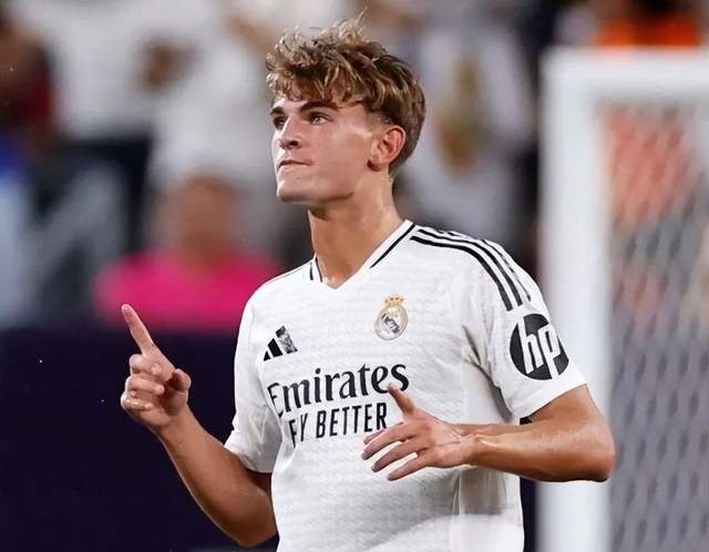 球队主教练 球队主教练