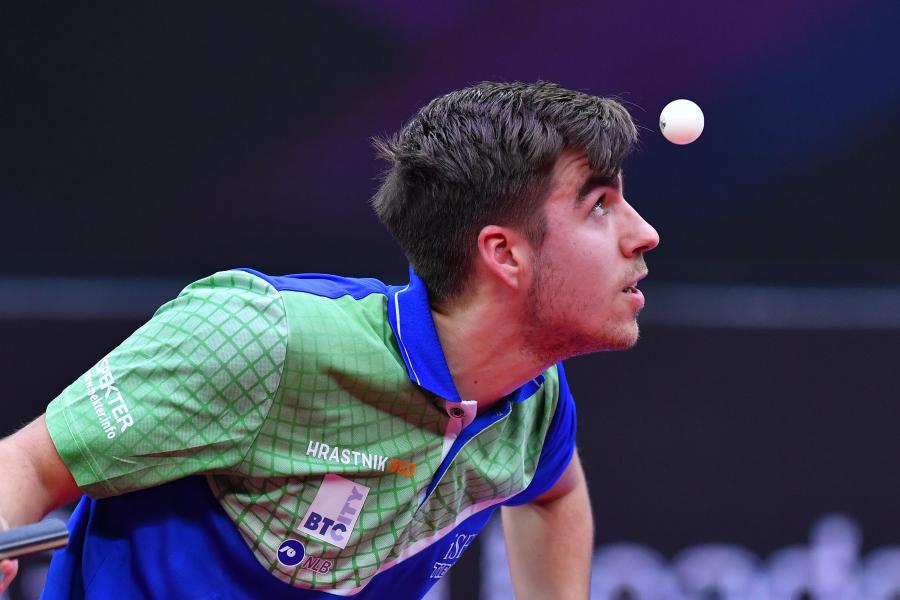 随着比赛的 随着比赛的