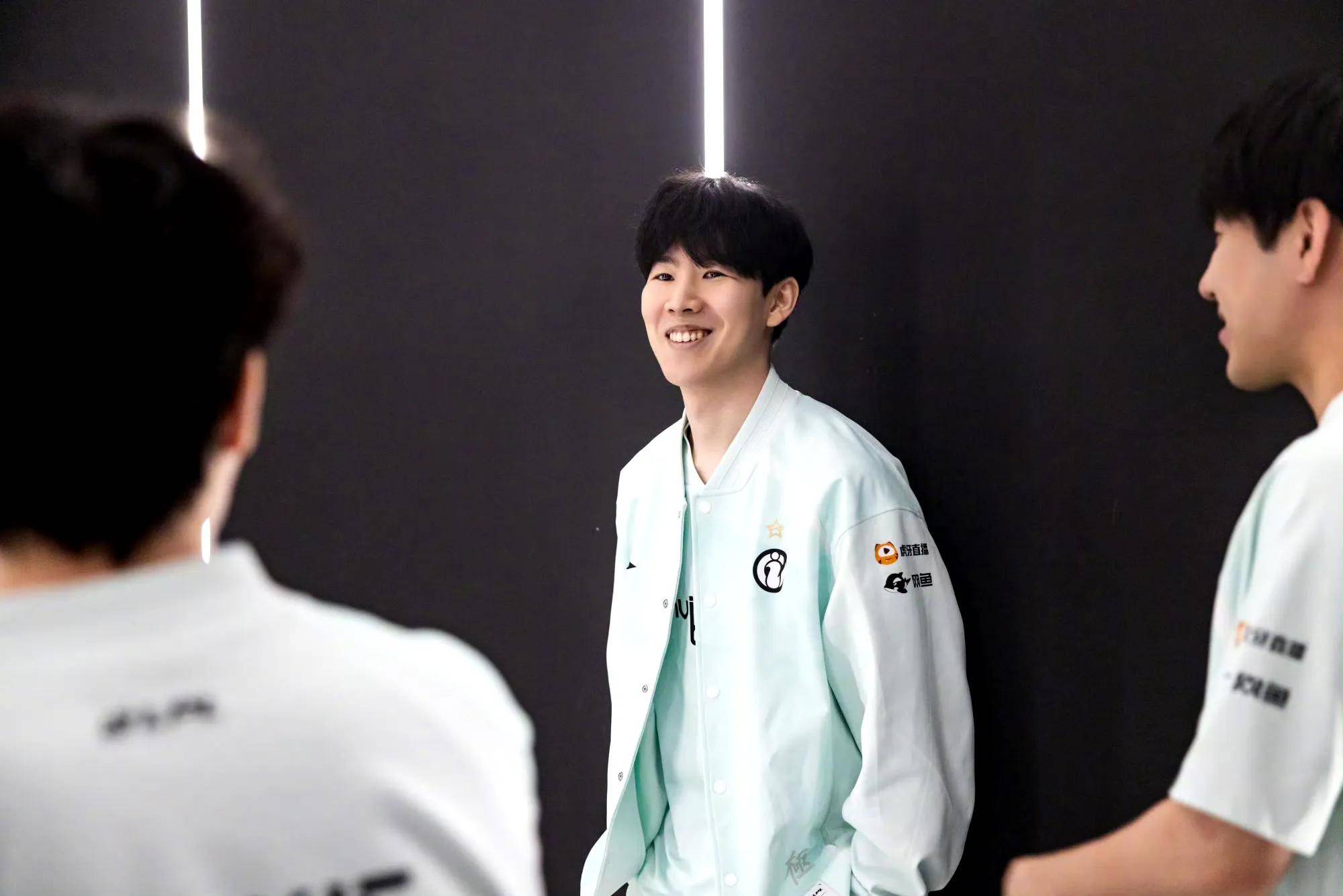 场比赛的亮 场比赛的亮