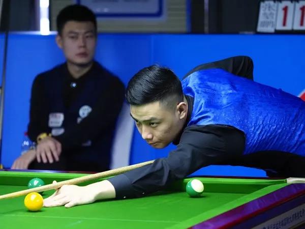 14个篮板 14个篮板