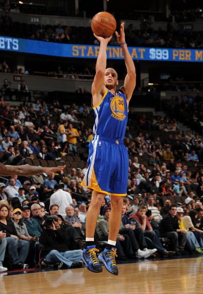 希罗半场轰 希罗半场轰