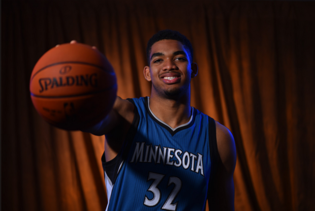 不仅依靠 不仅依靠