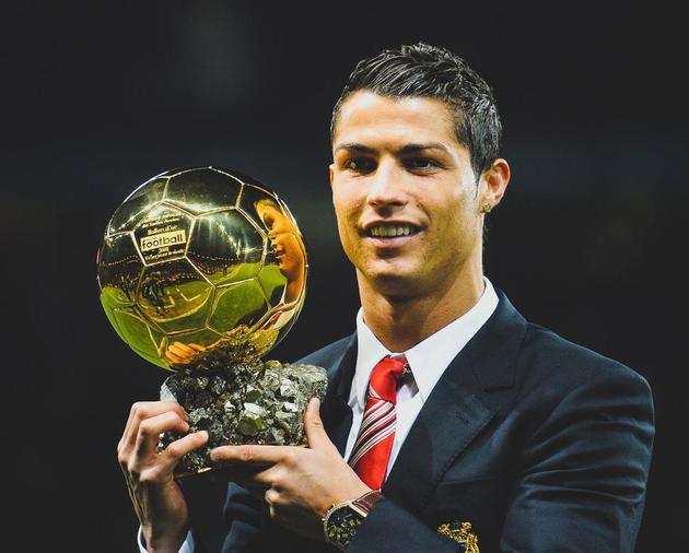 给予球员更 给予球员更